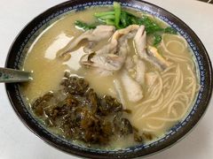 -明呈黄鱼面馆(斜土路店)
