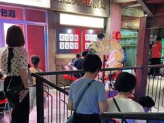 等位区-五马集·海鲜·温州大牌档(黑金冠五马街十字路口店)