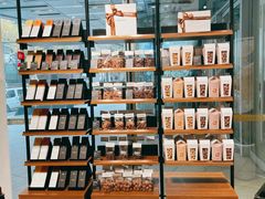 -Laderach 莱德拉(上海环贸iapm店)