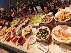 -筠咖啡西餐厅(上海国展宝龙丽筠酒店)