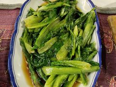 -刘姐啤酒鱼民族演艺餐厅(西街总店)