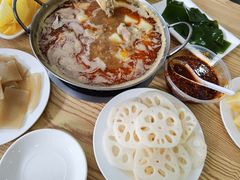 锅仔排骨-老殷锅仔