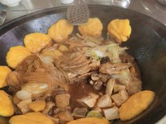 -粘豆包柴火铁锅炖