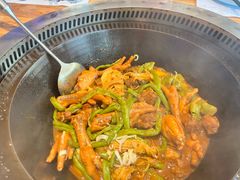 -山河屯铁锅炖·非遗东北菜(南山店)