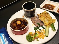 -艳阳天民俗村(公园路店)