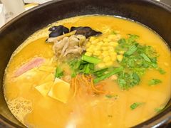 -花馬肆.云南过桥米线(汉神购物广场现场熬汤店)