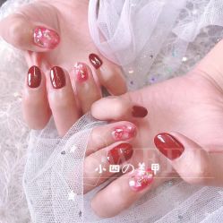 -小四撸猫美甲咖