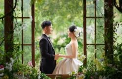 -雪中彩影婚纱摄影·微光艺术中心