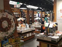 -西西弗书店&矢量咖啡(凯德晶萃广场店)