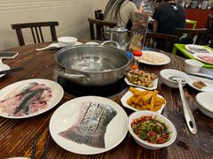-正能量脆肉鲩火锅