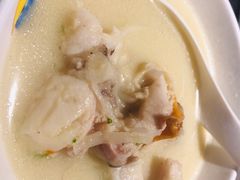 -咕嘟草帽鱼·牛奶一样的鲜鱼汤(包河万达广场创始店)