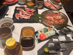 -红沃鳗鱼黑牛烤肉店(不老街店)