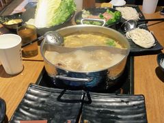 -呷哺呷哺(万达新世界店)