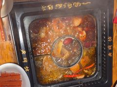 -老牌坊云南鱼豆花火锅(哈西万达店)