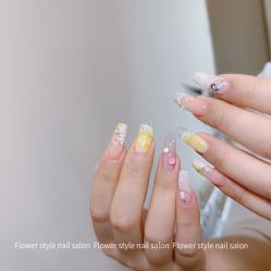 -花系美·美甲美睫精品店