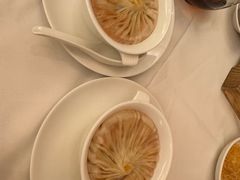 蟹肉龙虾汤包-利苑酒家(合景国际金融广场店)
