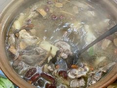 -威邵鸡煲(西华路总店)