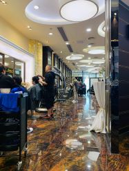 点击看大图 -八佰伴8008星级形象店