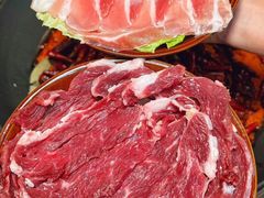 -渝嘴小老弟老火锅(华新村店)