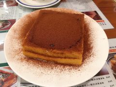 小龙凤漏奶华-小龍鳳餐室(番禺路店)