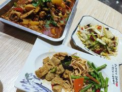 -关记·河南烩面·大盘鸡