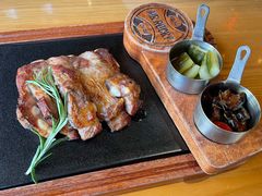 盐烤伊比利亚黑毛猪小排-MR.ROCKY洛奇先生RESTAURANT&BAR(宝安壹方城店)
