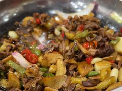 -湖南人家湘菜馆(镇江路店)