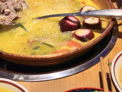 -洱火云南酸菜牛肉火锅(石景山当代商城店)