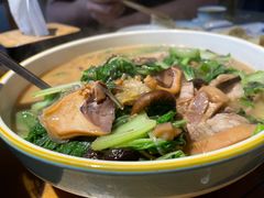 五花肉炖乌子-老家黄墩小错鸡·活海鲜