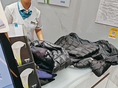 -福奈特洗衣洗鞋(宝华广场店)