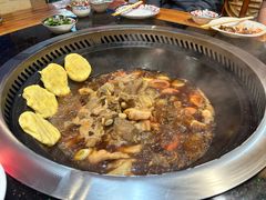 -粘豆包铁锅炖二部(温泉街店)