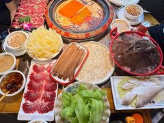 -蜀辣居鲜货老火锅(双流万达店)