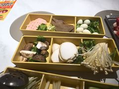 -呷哺呷哺 黄金牧场 (新中关购物中心店)