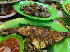 -明记烧鱼美味店