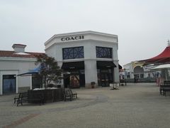 -COACH蔻驰(百联奥特莱斯广场店)