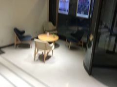 -艾豪森酒店(西安北大街地铁站店)