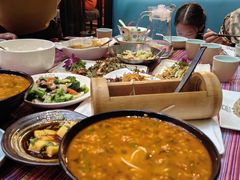 -香巴拉云南餐厅(华莱坞店)