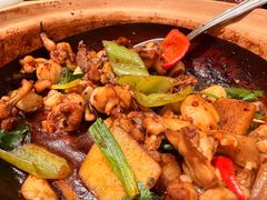 -八府香鸭·啫啫煲(华山路店)