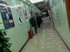 -茂菊口腔连锁(浦东南路店)