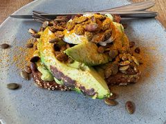 牛油果吐司-BOR Eatery(安福路店)