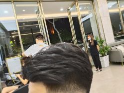 -苏奇发型·烫发染发