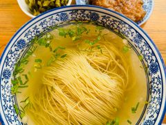 -裕兴记·蟹黄面馆养育巷精选店面馆