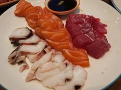 三文鱼刺身-济南香格里拉·咖啡泉自助餐厅