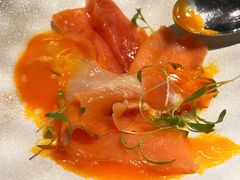 三文鱼温泉蛋配鱼子-Solo(衡山路店)