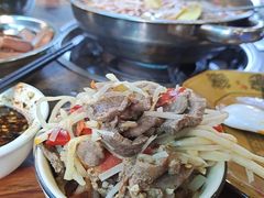 -黄利砖万峰林布依特色酸笋牛肉馆
