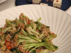 虾酱炒有机花菜-品海楼·大连海胆锅贴馆(东港店)