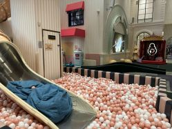 -奈尔宝·儿童乐园·亲子餐厅(华采天地店)