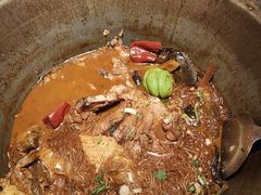 -山河屯铁锅炖(哈西站店)