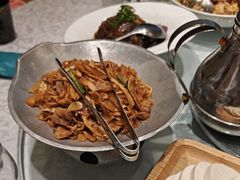 -海派美食·家宴海鲜青岛菜·石锅鲽鱼头(东方城店)