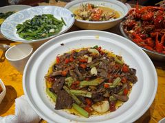 -琥珀老六龙虾(四里河店)